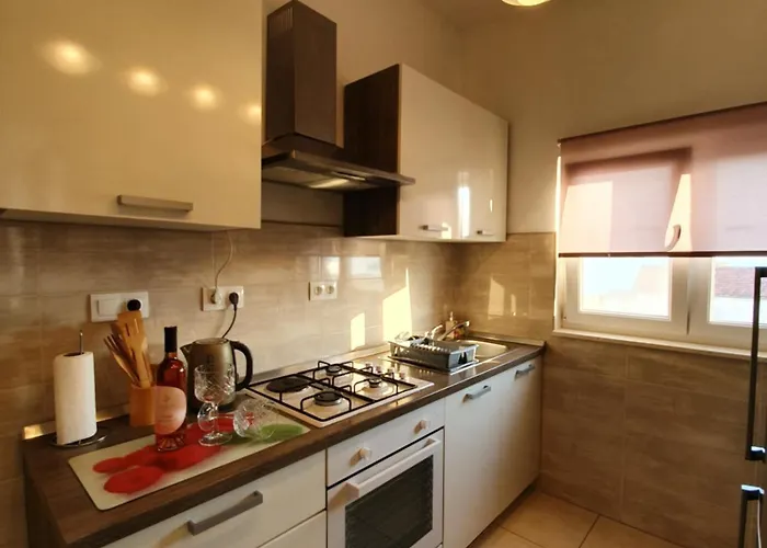 شقة Sunset In باكوشتاني